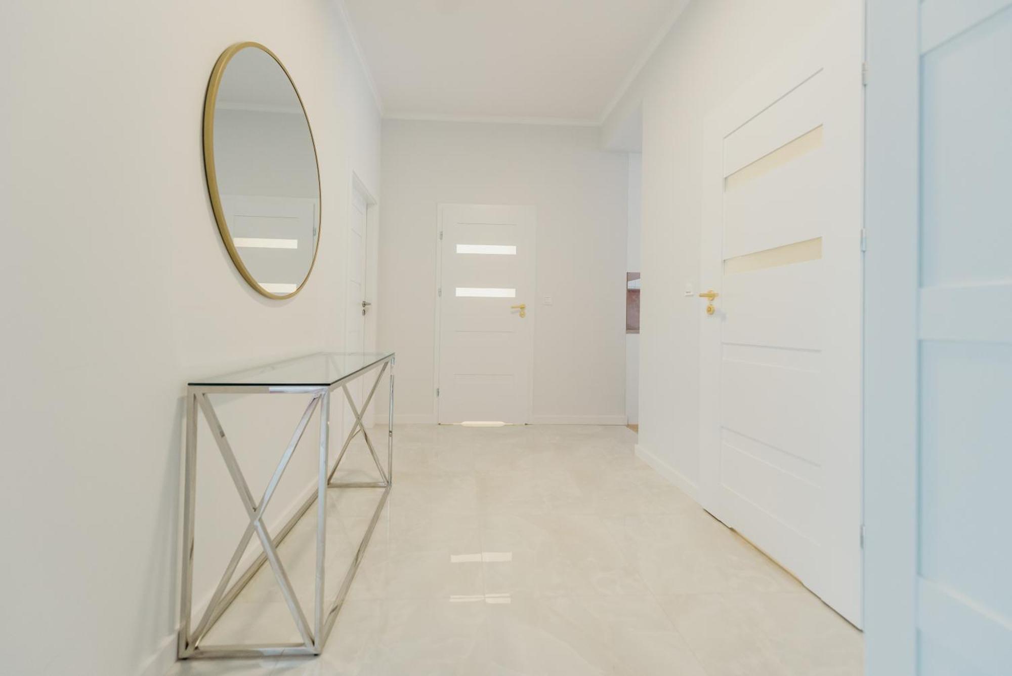 3 Bedrooms Premium Bella Rosa For 8 Guests With Ac And Underground Parking Rzeszow Dış mekan fotoğraf