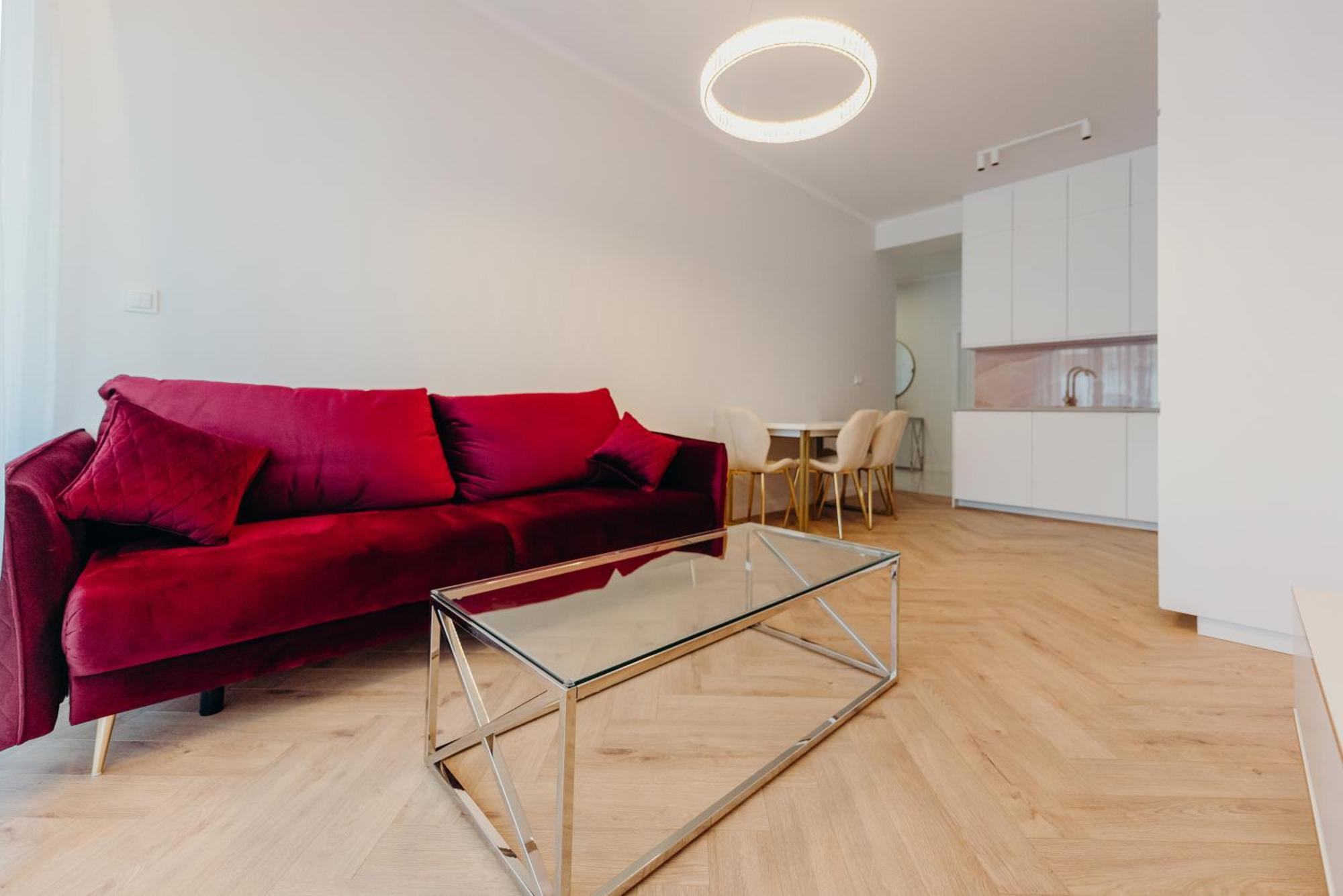 3 Bedrooms Premium Bella Rosa For 8 Guests With Ac And Underground Parking Rzeszow Dış mekan fotoğraf